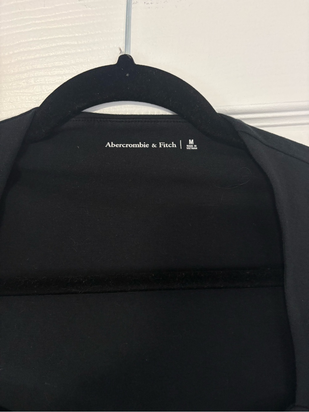 Abercrombie & Fitch Black Long-Sleeve Ruched Square-Neck Top - Picture 2 of 3